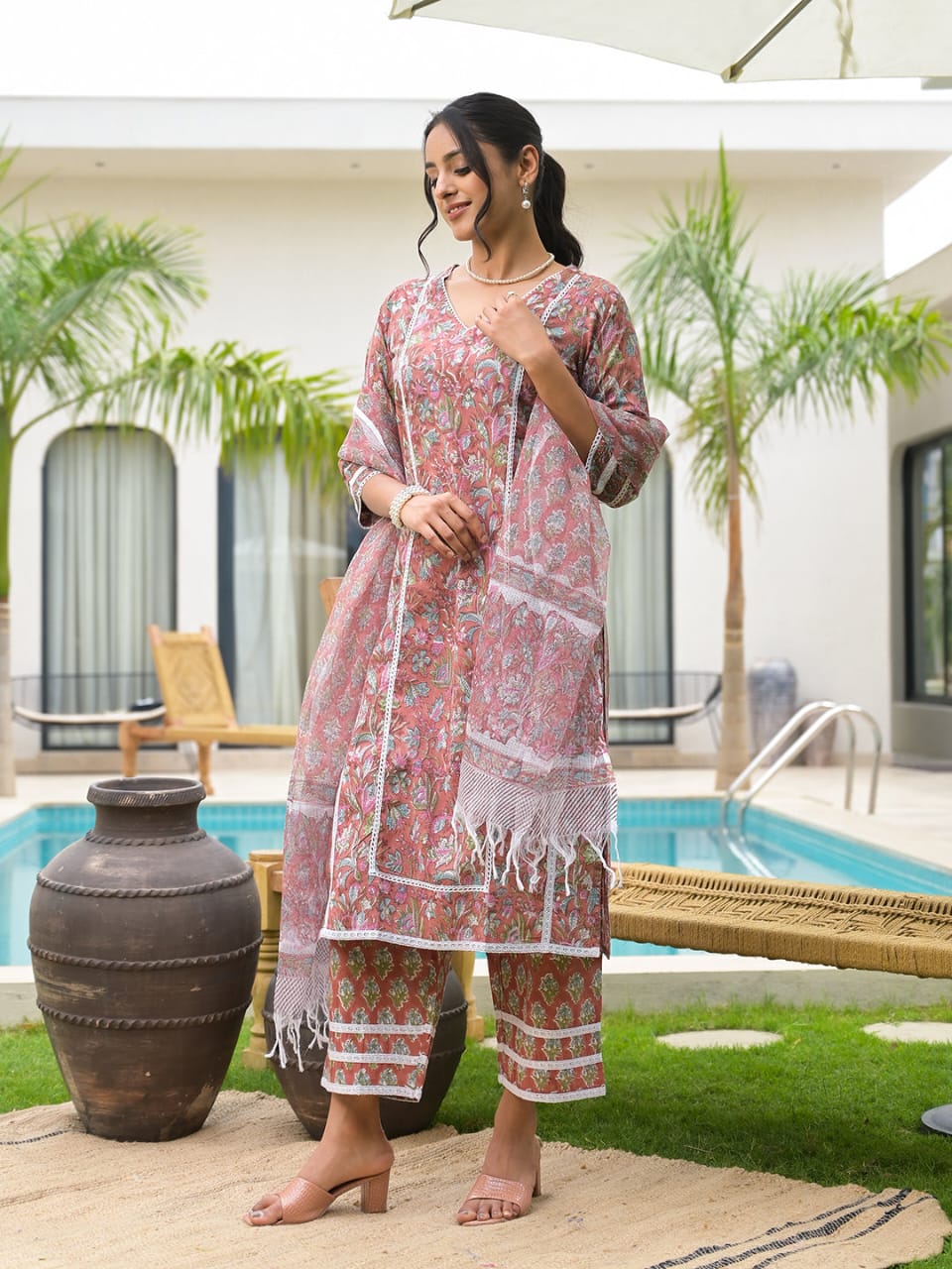 Gul Chaandani Suit Set